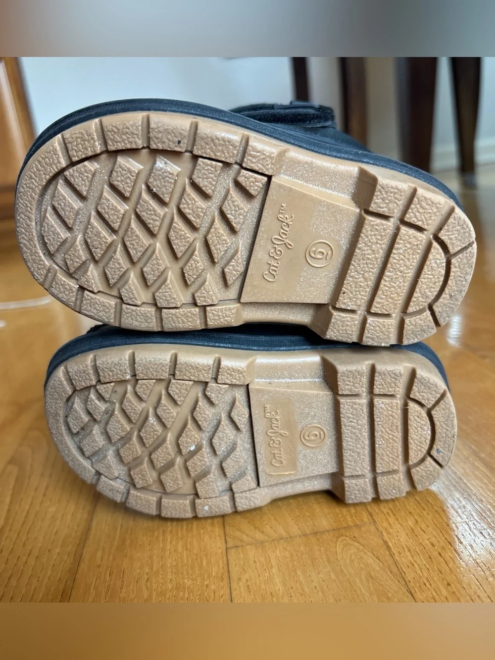 Cat & Jack Denver toddler winter boots Black Snow Little Boys Waterproof Size 6